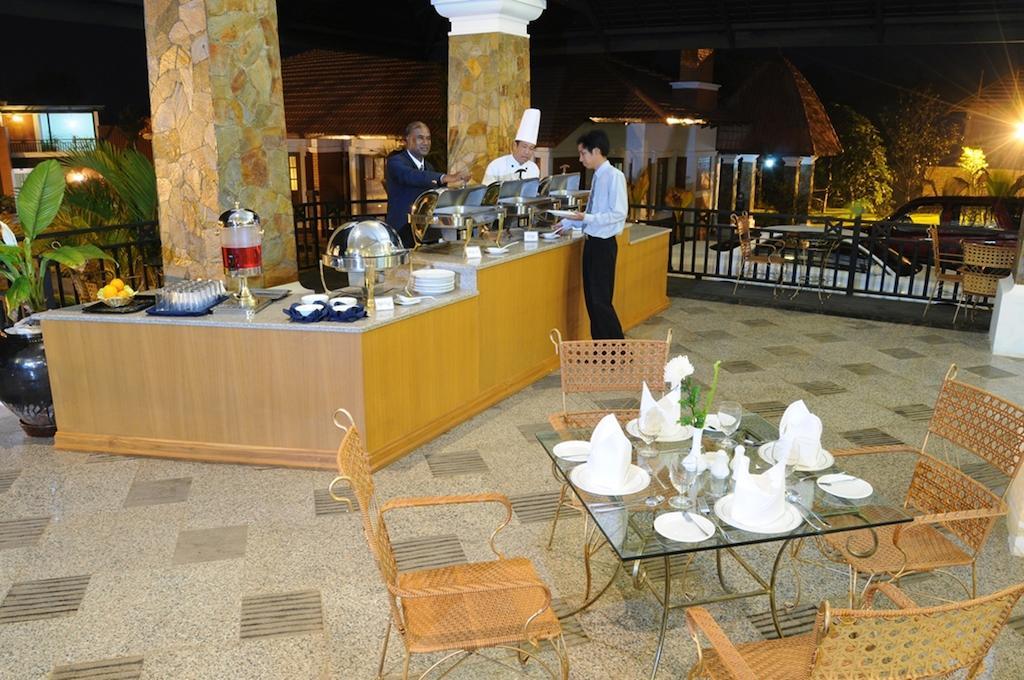 Royal Reward Resort Pyin U Lwin Exterior foto