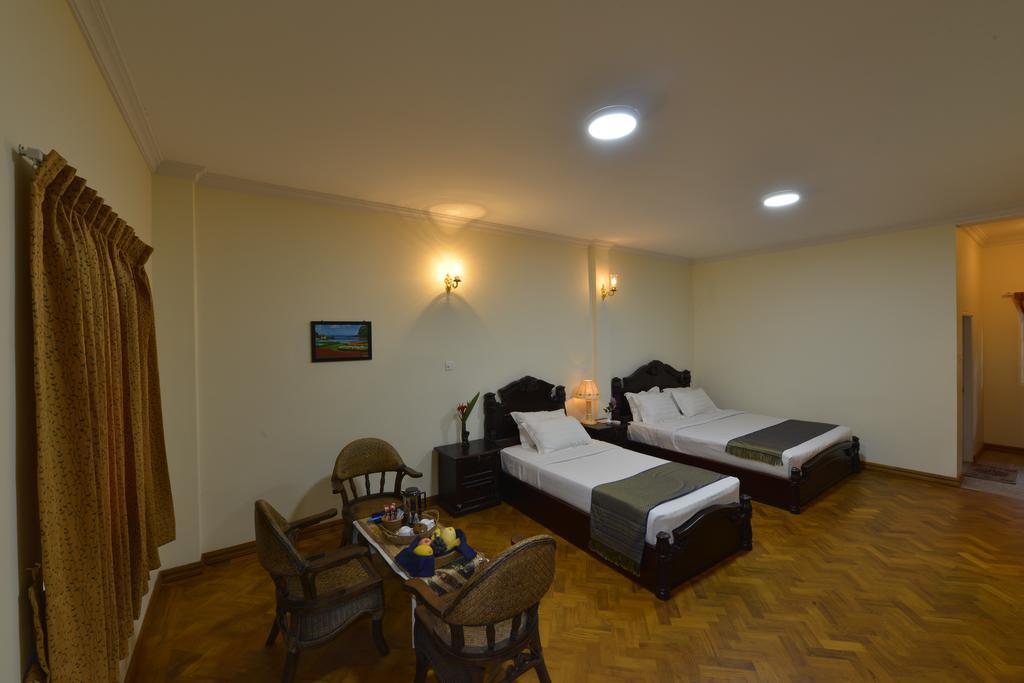 Royal Reward Resort Pyin U Lwin Exterior foto