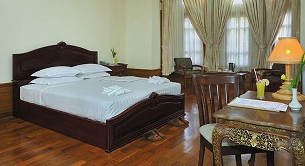 Royal Reward Resort Pyin U Lwin Exterior foto