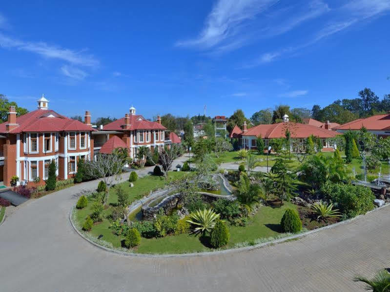Royal Reward Resort Pyin U Lwin Exterior foto